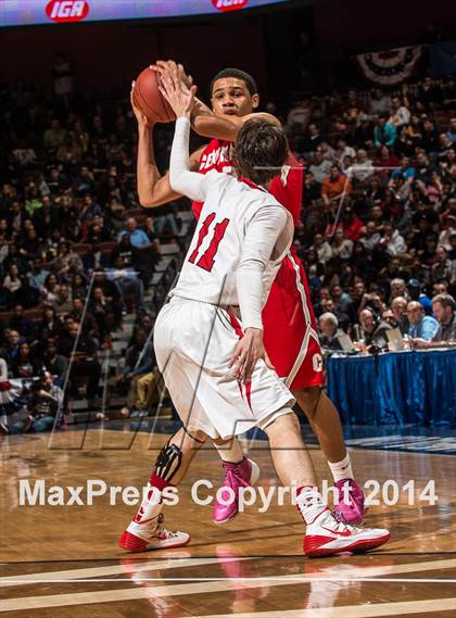Thumbnail 1 in Bridgeport Central vs. Fairfield Prep (CIAC Class LL Final) photogallery.
