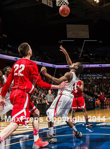 Thumbnail 3 in Bridgeport Central vs. Fairfield Prep (CIAC Class LL Final) photogallery.