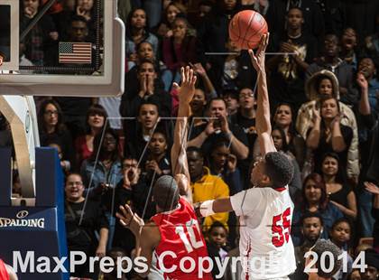 Thumbnail 1 in Bridgeport Central vs. Fairfield Prep (CIAC Class LL Final) photogallery.