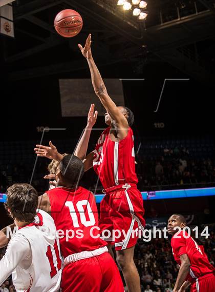 Thumbnail 3 in Bridgeport Central vs. Fairfield Prep (CIAC Class LL Final) photogallery.