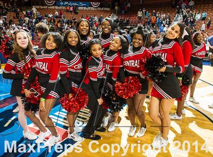 Thumbnail 1 in Bridgeport Central vs. Fairfield Prep (CIAC Class LL Final) photogallery.