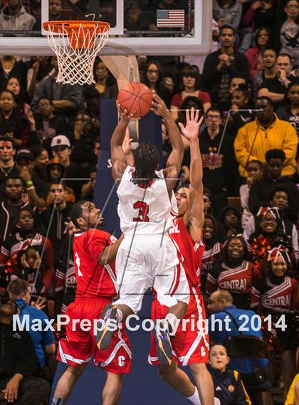 Thumbnail 1 in Bridgeport Central vs. Fairfield Prep (CIAC Class LL Final) photogallery.