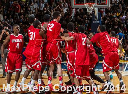 Thumbnail 2 in Bridgeport Central vs. Fairfield Prep (CIAC Class LL Final) photogallery.