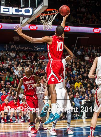 Thumbnail 2 in Bridgeport Central vs. Fairfield Prep (CIAC Class LL Final) photogallery.