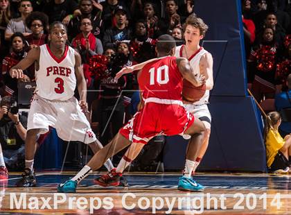 Thumbnail 2 in Bridgeport Central vs. Fairfield Prep (CIAC Class LL Final) photogallery.