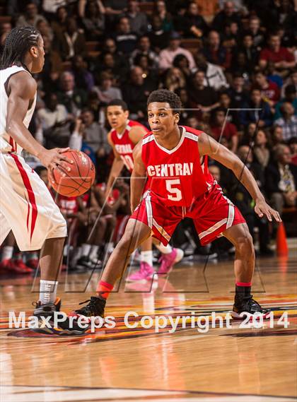 Thumbnail 3 in Bridgeport Central vs. Fairfield Prep (CIAC Class LL Final) photogallery.