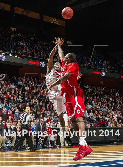 Thumbnail 2 in Bridgeport Central vs. Fairfield Prep (CIAC Class LL Final) photogallery.