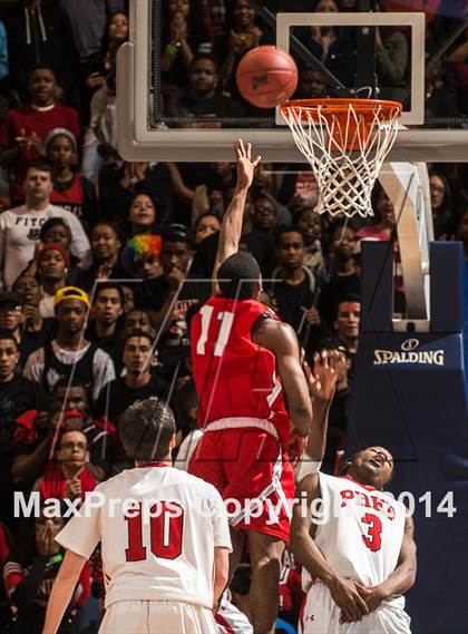Thumbnail 2 in Bridgeport Central vs. Fairfield Prep (CIAC Class LL Final) photogallery.