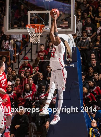 Thumbnail 3 in Bridgeport Central vs. Fairfield Prep (CIAC Class LL Final) photogallery.