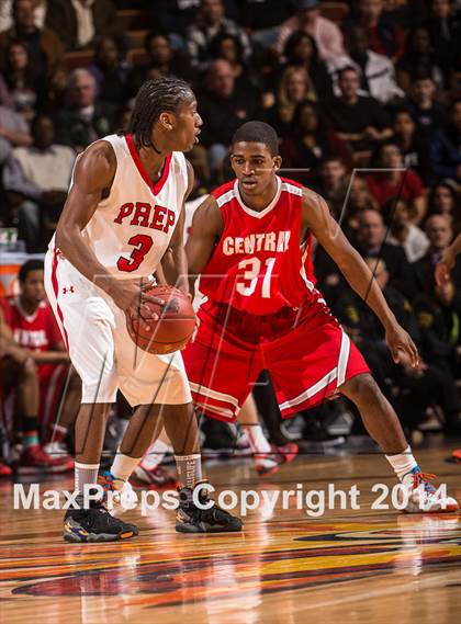 Thumbnail 2 in Bridgeport Central vs. Fairfield Prep (CIAC Class LL Final) photogallery.
