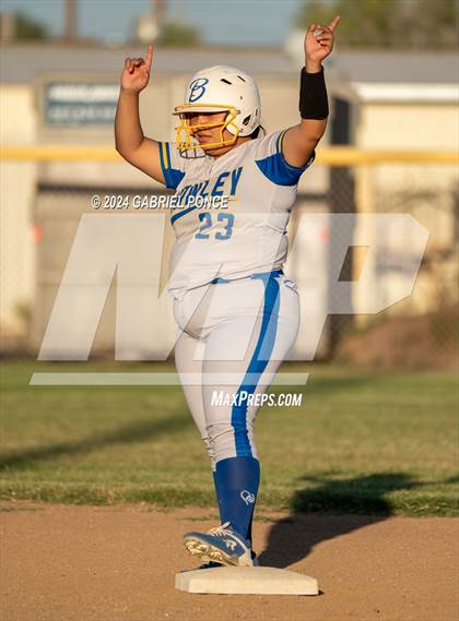 Thumbnail 1 in Brawley @ Holtville photogallery.