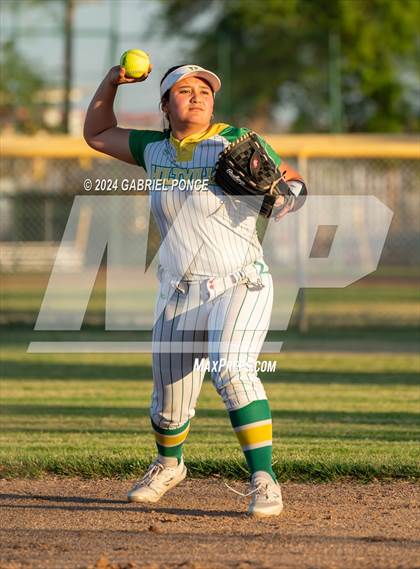 Thumbnail 2 in Brawley @ Holtville photogallery.