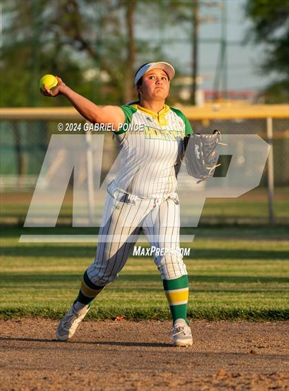 Thumbnail 1 in Brawley @ Holtville photogallery.