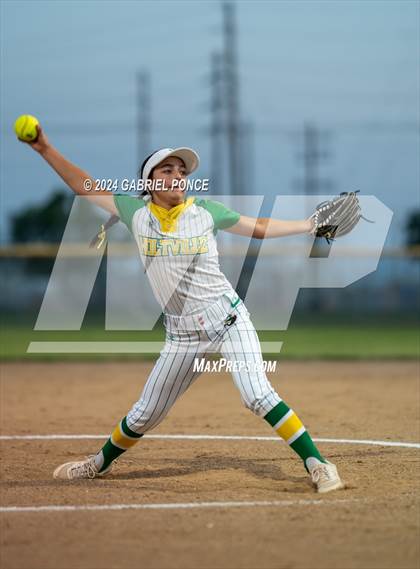 Thumbnail 1 in Brawley @ Holtville photogallery.