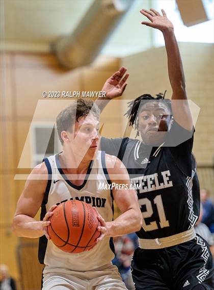 Thumbnail 2 in Steele @ Boerne-Champion photogallery.