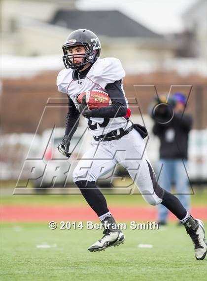 Thumbnail 1 in Le Roy vs. Maple Grove/Chautauqua Lake (NYSPHSAA Class C Regional Final) photogallery.