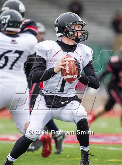 Thumbnail 1 in Le Roy vs. Maple Grove/Chautauqua Lake (NYSPHSAA Class C Regional Final) photogallery.