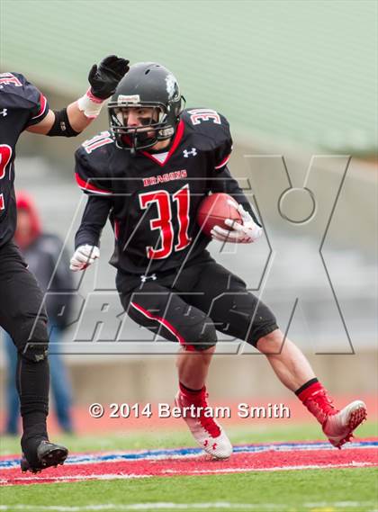 Thumbnail 1 in Le Roy vs. Maple Grove/Chautauqua Lake (NYSPHSAA Class C Regional Final) photogallery.