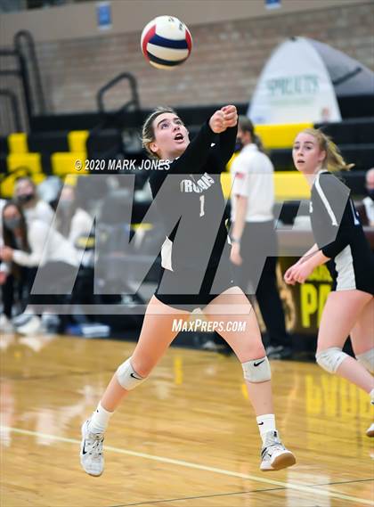 Thumbnail 2 in Valley Christian @ Snowflake (AIA 3A Semifinal) photogallery.
