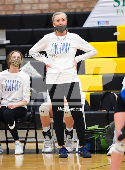 Thumbnail 3 in Valley Christian @ Snowflake (AIA 3A Semifinal) photogallery.