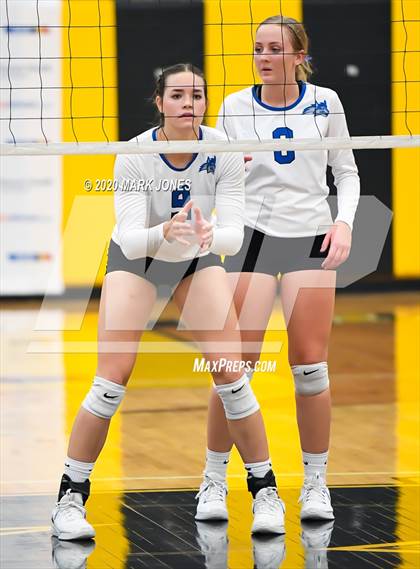 Thumbnail 2 in Valley Christian @ Snowflake (AIA 3A Semifinal) photogallery.