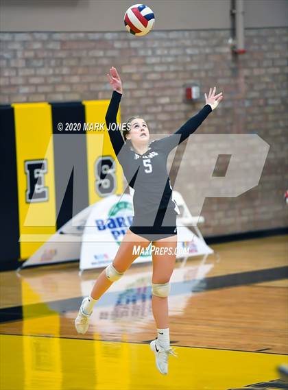 Thumbnail 2 in Valley Christian @ Snowflake (AIA 3A Semifinal) photogallery.