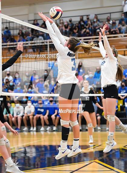 Thumbnail 1 in Valley Christian @ Snowflake (AIA 3A Semifinal) photogallery.