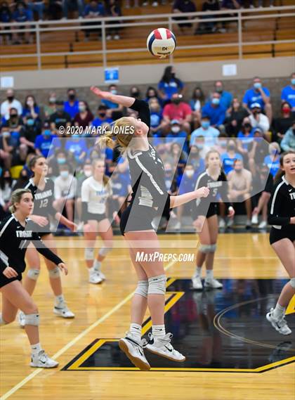 Thumbnail 3 in Valley Christian @ Snowflake (AIA 3A Semifinal) photogallery.