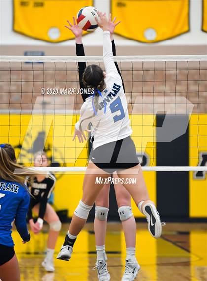 Thumbnail 3 in Valley Christian @ Snowflake (AIA 3A Semifinal) photogallery.