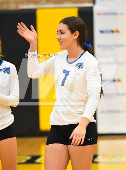 Thumbnail 2 in Valley Christian @ Snowflake (AIA 3A Semifinal) photogallery.