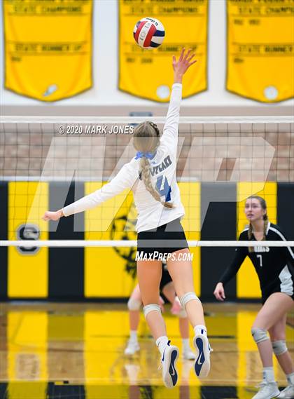 Thumbnail 2 in Valley Christian @ Snowflake (AIA 3A Semifinal) photogallery.