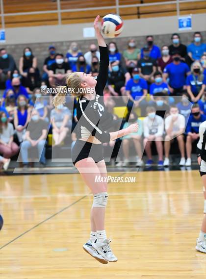 Thumbnail 1 in Valley Christian @ Snowflake (AIA 3A Semifinal) photogallery.