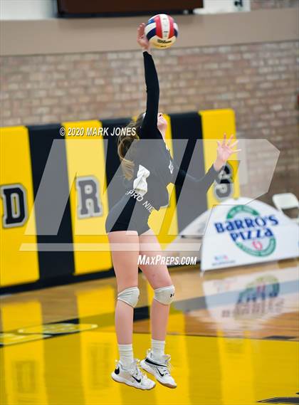 Thumbnail 1 in Valley Christian @ Snowflake (AIA 3A Semifinal) photogallery.