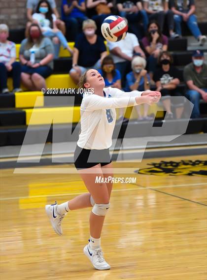 Thumbnail 1 in Valley Christian @ Snowflake (AIA 3A Semifinal) photogallery.