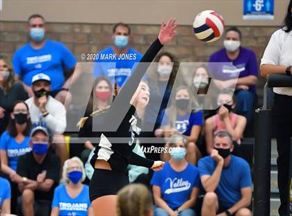 Thumbnail 2 in Valley Christian @ Snowflake (AIA 3A Semifinal) photogallery.