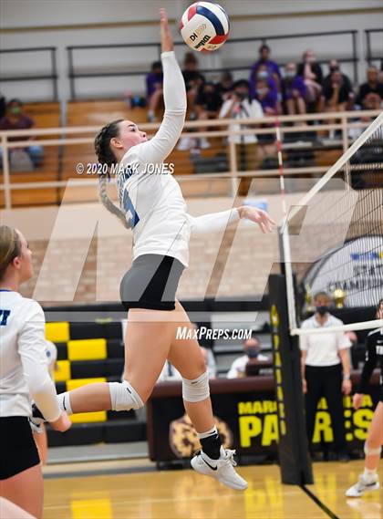 Thumbnail 3 in Valley Christian @ Snowflake (AIA 3A Semifinal) photogallery.