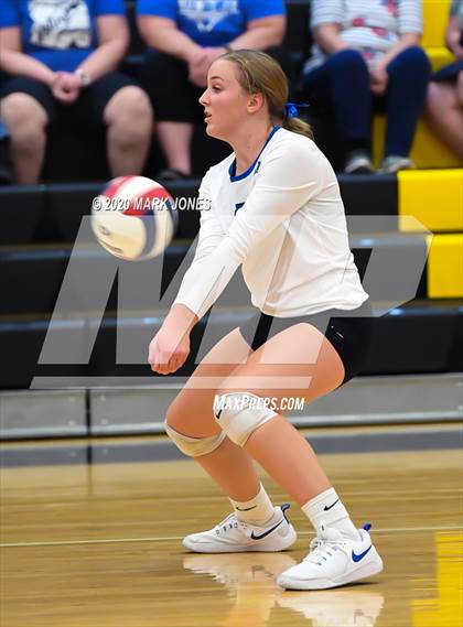 Thumbnail 3 in Valley Christian @ Snowflake (AIA 3A Semifinal) photogallery.