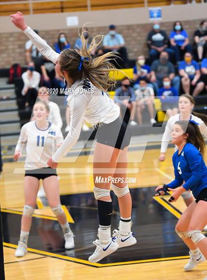 Thumbnail 1 in Valley Christian @ Snowflake (AIA 3A Semifinal) photogallery.