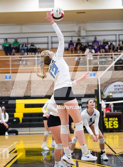 Thumbnail 1 in Valley Christian @ Snowflake (AIA 3A Semifinal) photogallery.
