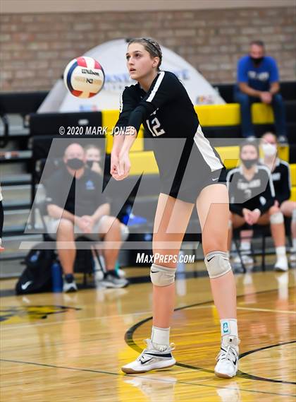 Thumbnail 2 in Valley Christian @ Snowflake (AIA 3A Semifinal) photogallery.