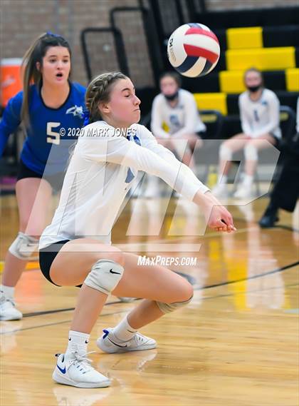 Thumbnail 2 in Valley Christian @ Snowflake (AIA 3A Semifinal) photogallery.