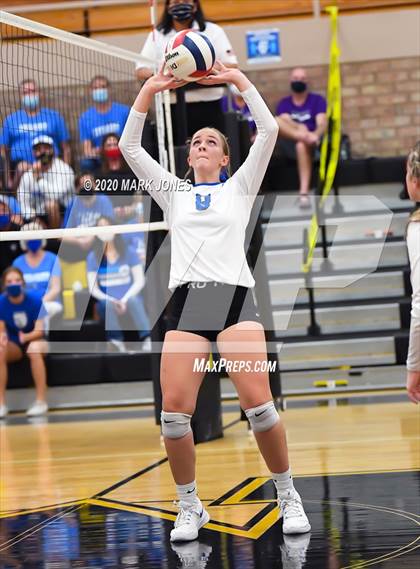 Thumbnail 3 in Valley Christian @ Snowflake (AIA 3A Semifinal) photogallery.