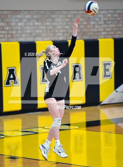 Thumbnail 3 in Valley Christian @ Snowflake (AIA 3A Semifinal) photogallery.