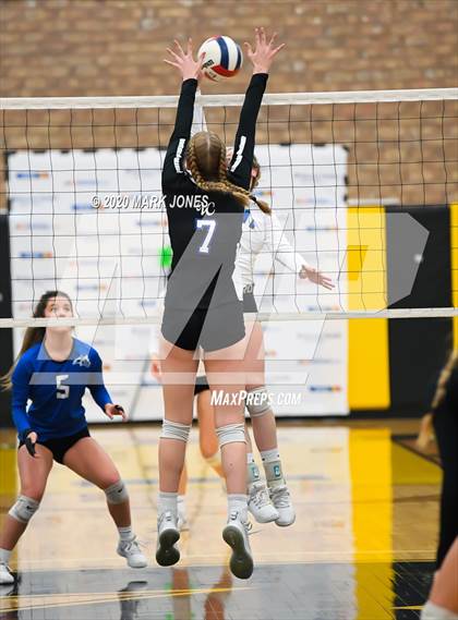 Thumbnail 3 in Valley Christian @ Snowflake (AIA 3A Semifinal) photogallery.