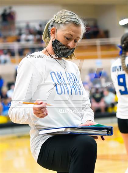 Thumbnail 1 in Valley Christian @ Snowflake (AIA 3A Semifinal) photogallery.