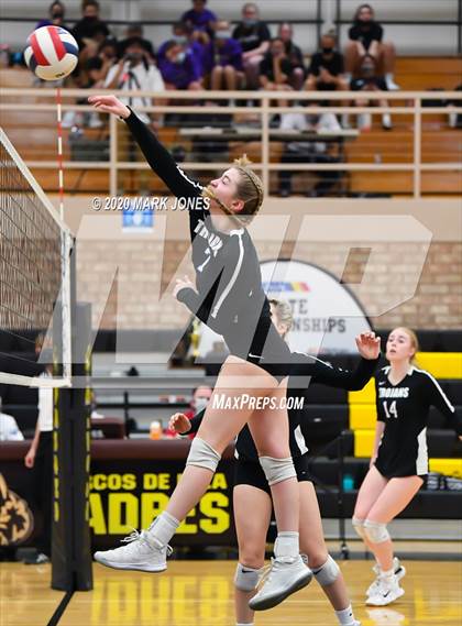Thumbnail 2 in Valley Christian @ Snowflake (AIA 3A Semifinal) photogallery.