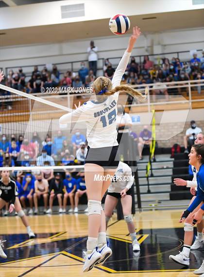 Thumbnail 2 in Valley Christian @ Snowflake (AIA 3A Semifinal) photogallery.