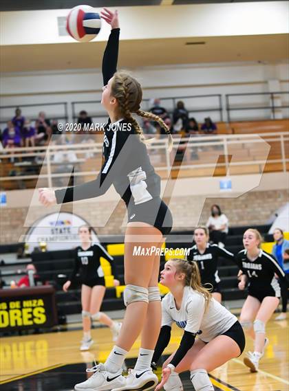 Thumbnail 1 in Valley Christian @ Snowflake (AIA 3A Semifinal) photogallery.