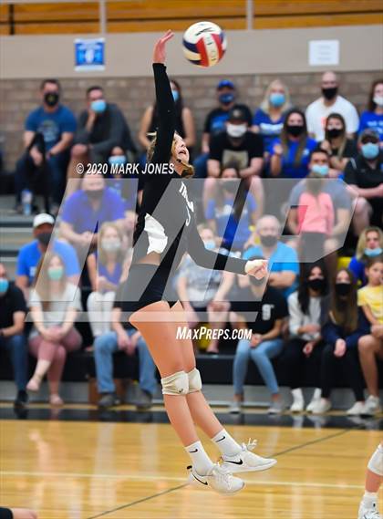 Thumbnail 3 in Valley Christian @ Snowflake (AIA 3A Semifinal) photogallery.