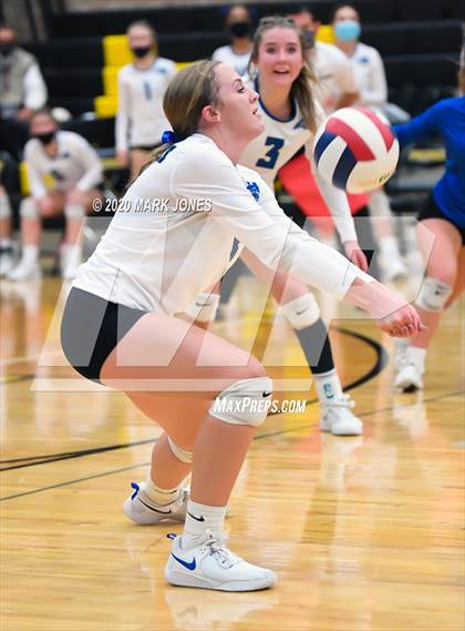 Thumbnail 1 in Valley Christian @ Snowflake (AIA 3A Semifinal) photogallery.